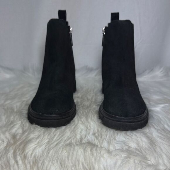 Blondo Para Women's NWOT Waterproof Black Suede Chelsea Ankle Boots Sz 7 - Picture 3 of 7